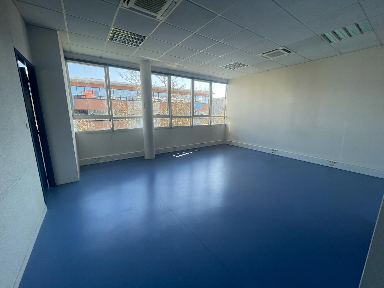 Bureau Rennes 450m² Location bureau Rennes Ille-et-Vilaine OLBUR2315161 7